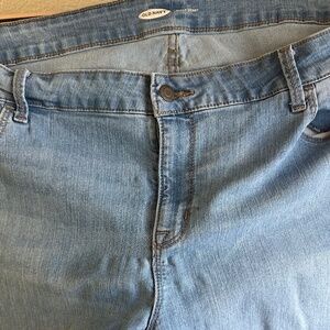 Old navy women’s jeans size 20Plus
